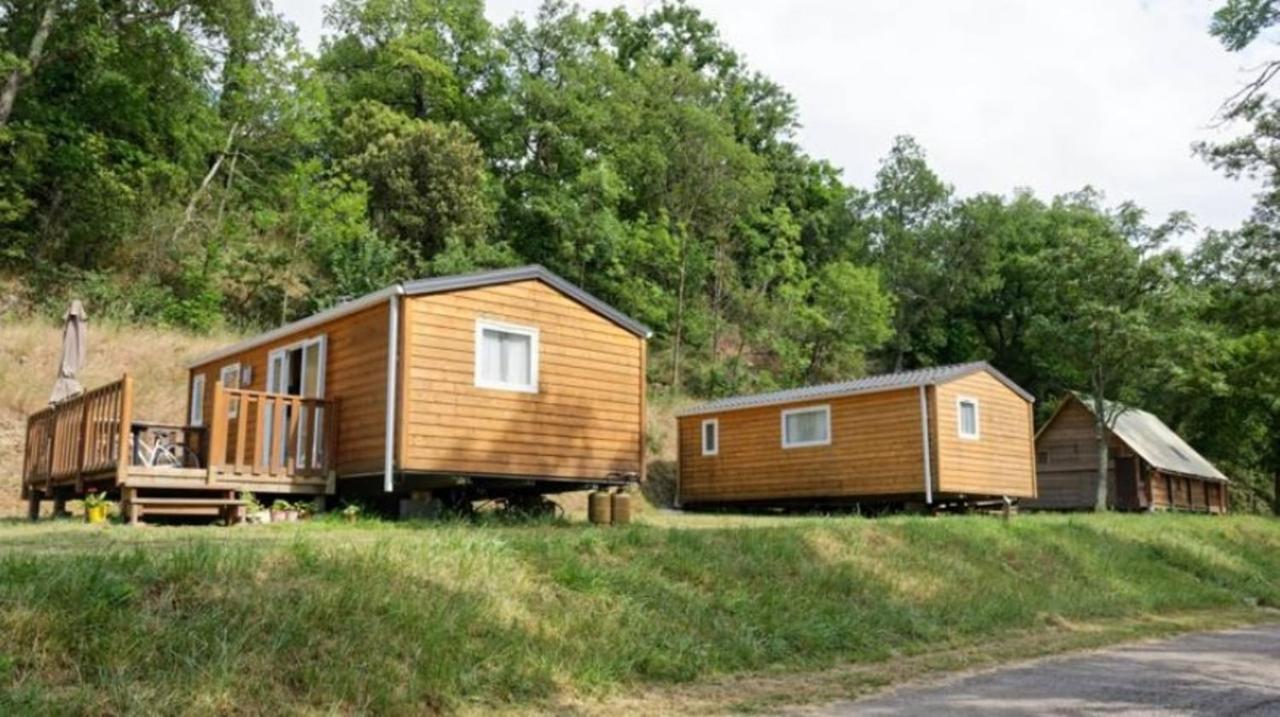 Camping Les Rives Du Lac De Vinca Exterior foto